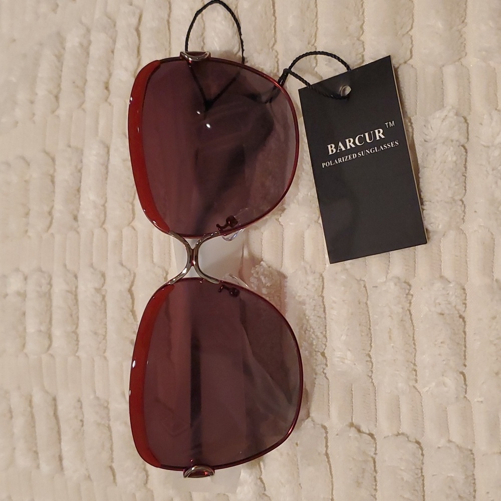 BARCUR polarized women's oversized cat-eye sunglasses, red frame & red lenses